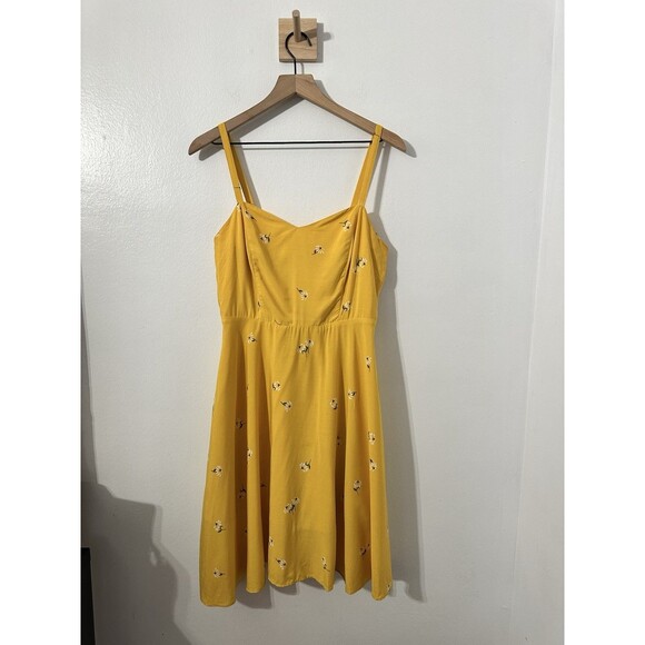 Old Navy Women’s Yellow Floral Summer Dress Spring Flowy Medium - Picture 2 of 8